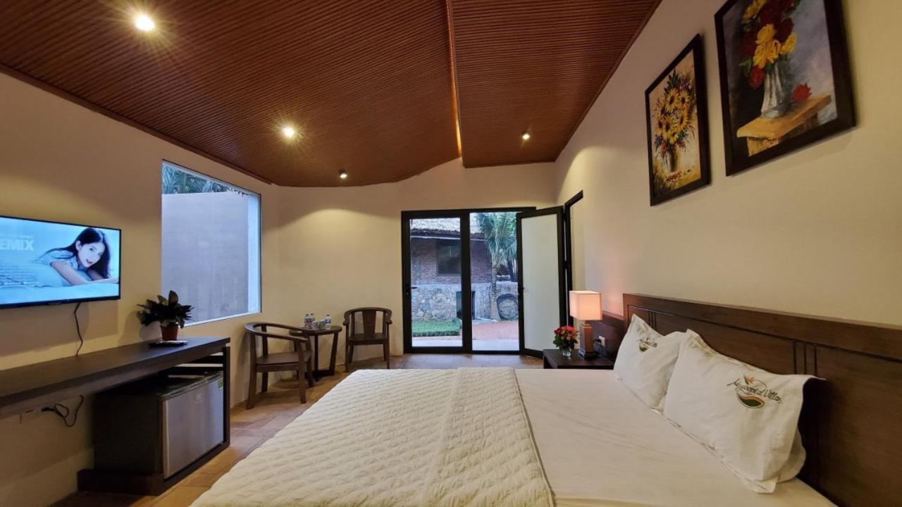 Khu nghỉ mát Tropical 2